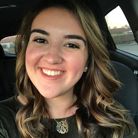 Meet your Posher, Melissa - Picture 1 of 1